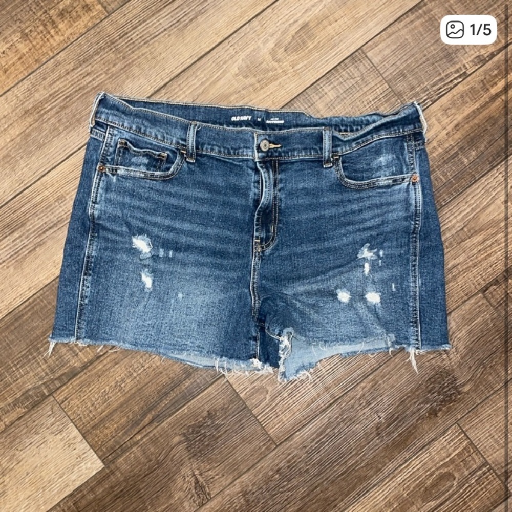 Boyfriend Distressed Mid Rise Jean Shorts